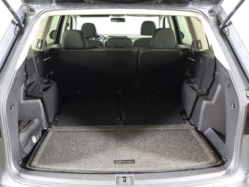 Used 2018 Volkswagen Atlas Launch Edition image 17