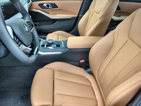 Used 2026 BMW 330i xDrive Sedan w/ Premium Package image 16