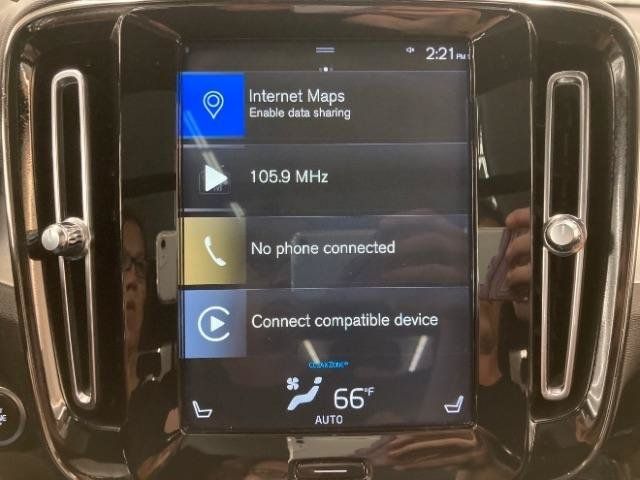 Used 2019 Volvo XC40 T5 Momentum AWD/4WD image 19