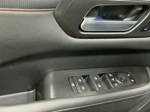 Used 2026 Nissan Armada PRO-4X AWD/4WD image 13