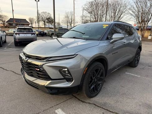 Used 2023 Chevrolet Blazer RS w/ Enhanced Convenience Package image 8