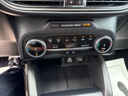 Used 2025 Ford Escape Active FWD image 29