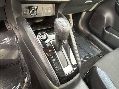 Used 2023 Nissan Versa SV image 29