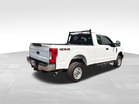 Used 2018 Ford F250 XL w/ Power Equipment Group AWD/4WD image 3