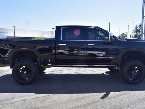 Used 2024 GMC Sierra 3500 Denali w/ Denali Reserve Package AWD/4WD image 6