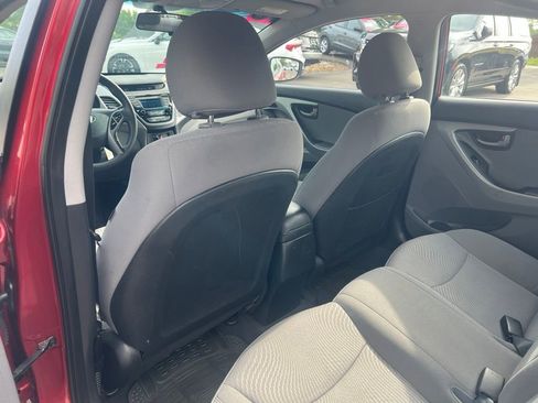 Used 2016 Hyundai Elantra SE FWD image 9