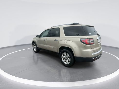 Used 2015 GMC Acadia SLE image 6