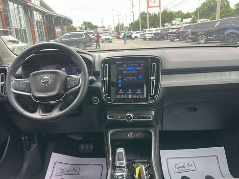 Used 2026 Volvo XC40 B5 Plus AWD/4WD image 13