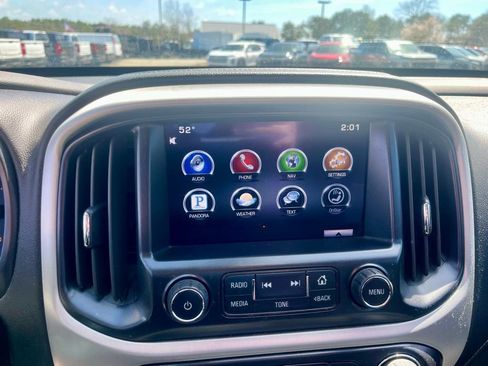 Used 2020 GMC Sierra 1500 Elevation w/ Elevation Value Package AWD/4WD image 12