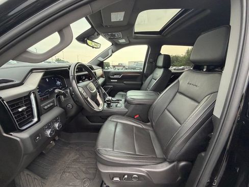 Used 2024 GMC Sierra 1500 Denali w/ Denali Reserve Package AWD/4WD image 3