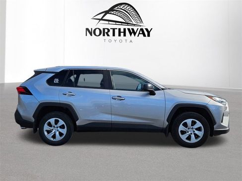 Used 2023 Toyota RAV4 LE image 3