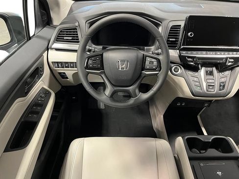 New 2026 Honda Odyssey EX-L image 16