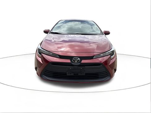 Used 2024 Toyota Corolla LE FWD image 8