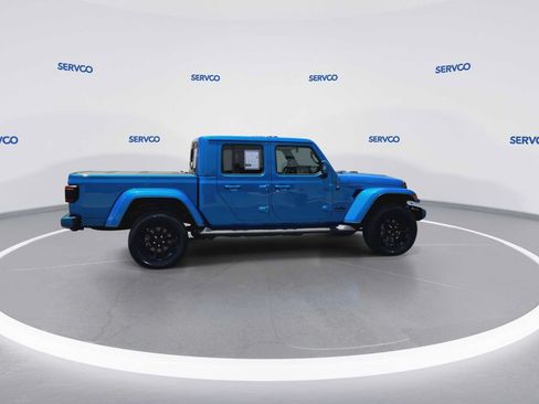 Used 2022 Jeep Gladiator Overland AWD/4WD image 8