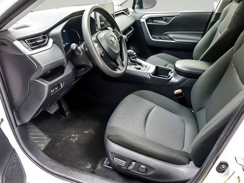 Certified 2025 Toyota RAV4 XLE AWD/4WD image 9