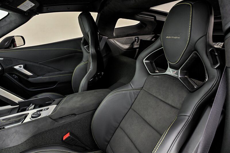 Used 2016 Chevrolet Corvette Z06 w/ C7.r Special Edition RWD image 18