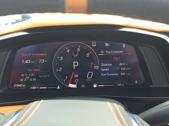 Used 2022 Chevrolet Corvette Stingray Premium Conv w/ Z51 Performance Package RWD image 19