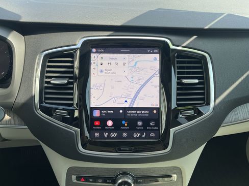 Used 2023 Volvo XC90 B6 Plus w/ Protection Package Premier image 25