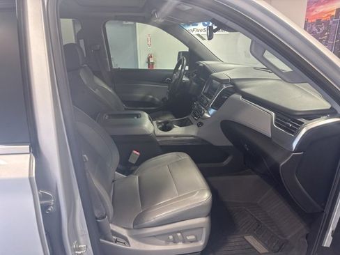 Used 2016 Chevrolet Tahoe LT w/ LT Signature Package image 20