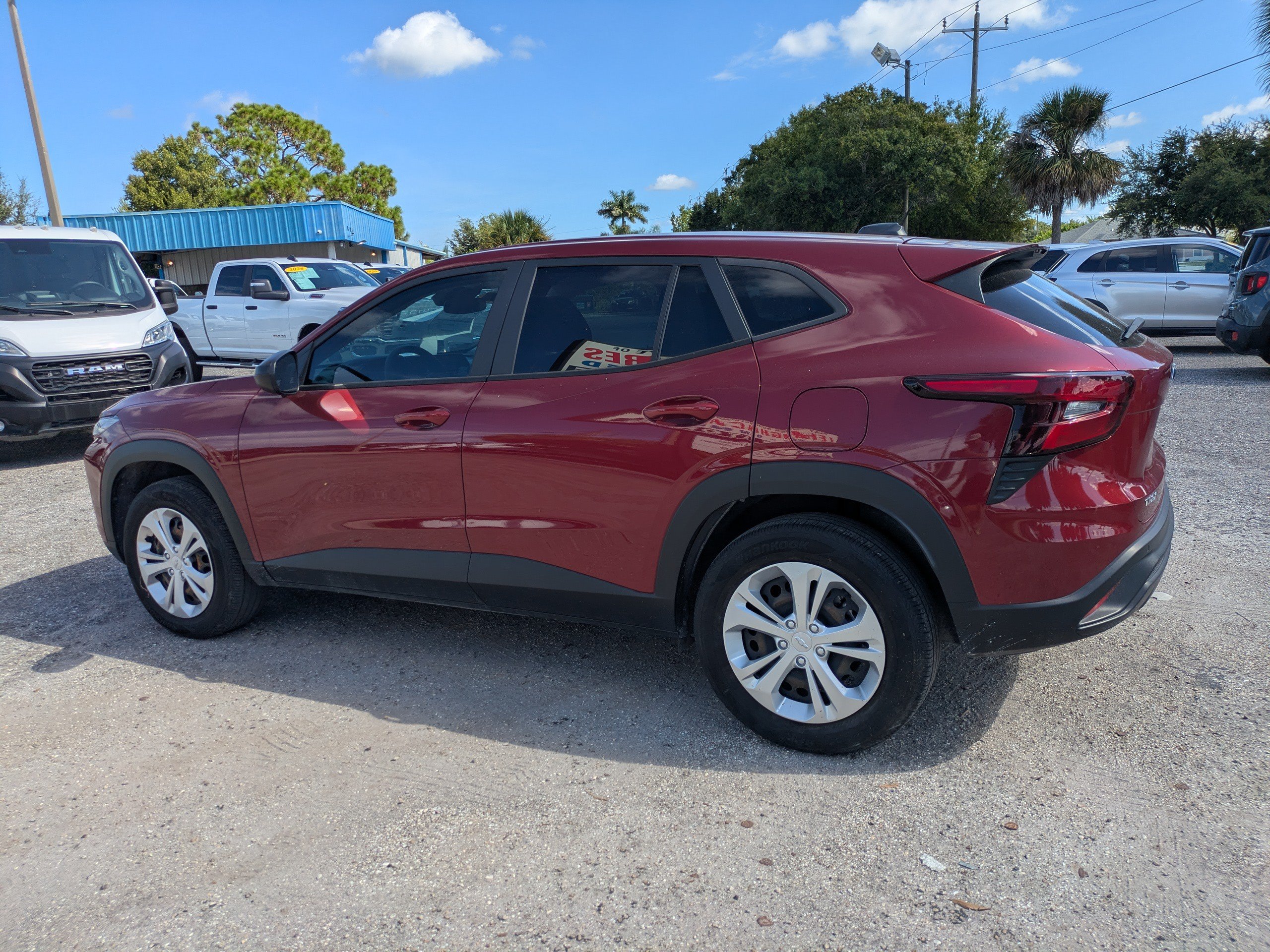 Used 2024 Chevrolet Trax LS w/ Driver Confidence Package FWD image 4