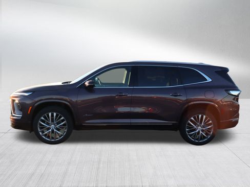 New 2026 Buick Enclave Avenir image 4
