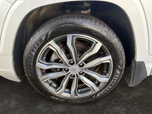 Used 2018 GMC Terrain Denali w/ Advanced Safety Package AWD/4WD image 36