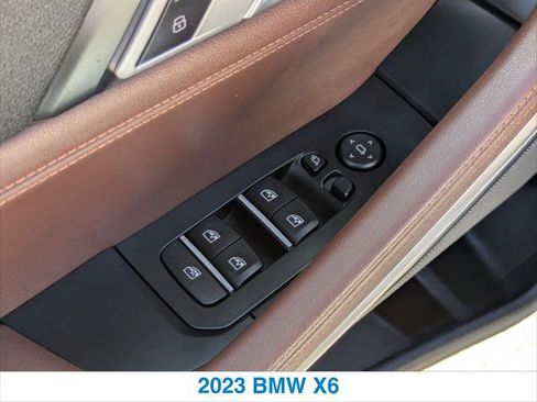 Used 2023 BMW X6 xDrive40i w/ M Sport Package image 13