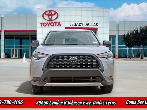 Used 2024 Toyota Corolla Cross L AWD/4WD image 5