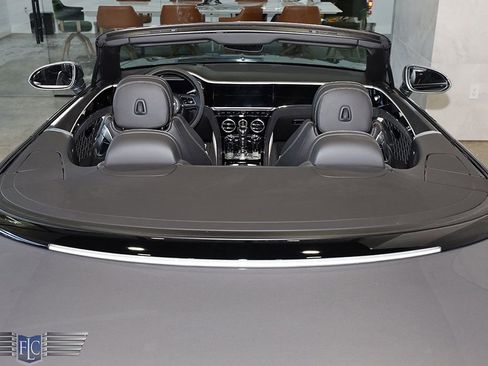 Used 2022 Bentley Continental GT Speed image 16