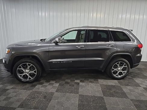 Used 2019 Jeep Grand Cherokee Limited AWD/4WD image 5