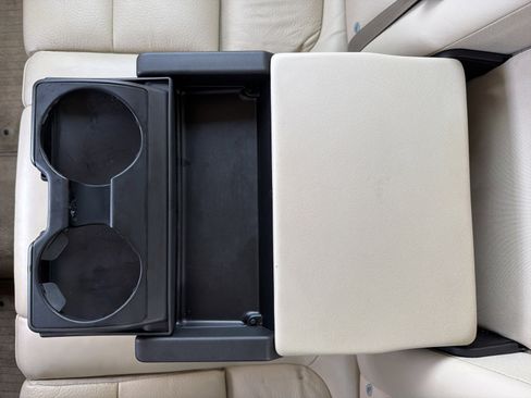 Used 2013 Volvo XC70 T6 image 76