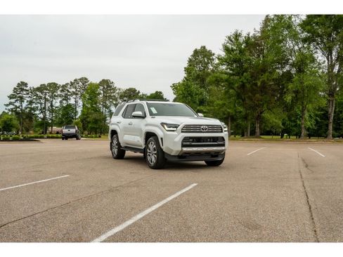 New 2026 Toyota 4Runner Limited AWD/4WD image 3