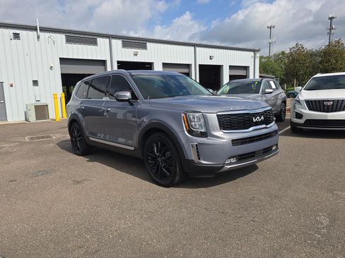 Certified 2022 Kia Telluride SX w/ Towing Package AWD/4WD image 2