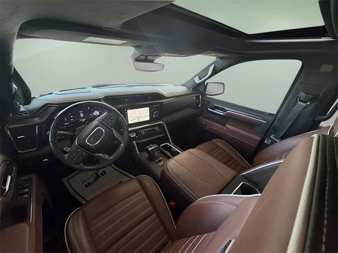 Used 2025 GMC Sierra 1500 Denali Ultimate image 24