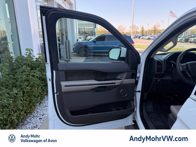 Used 2021 Ford Expedition Limited AWD/4WD image 14