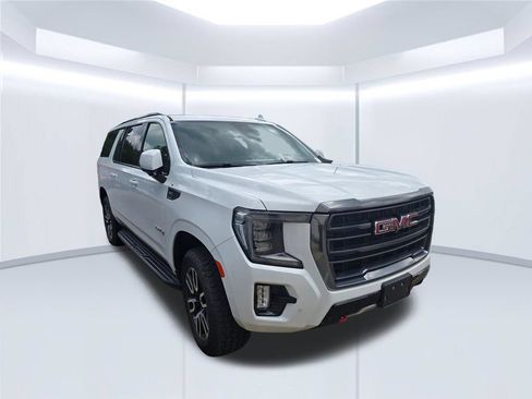Used 2024 GMC Yukon XL AT4 w/ Technology Package AWD/4WD image 6