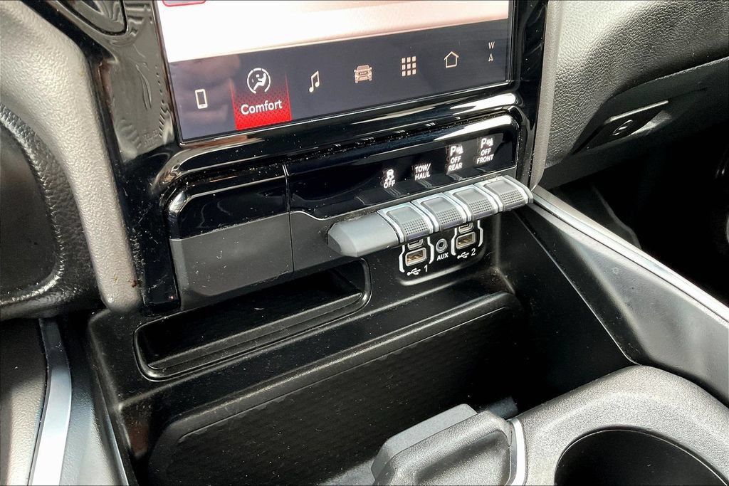 Used 2024 RAM 1500 Big Horn AWD/4WD image 17