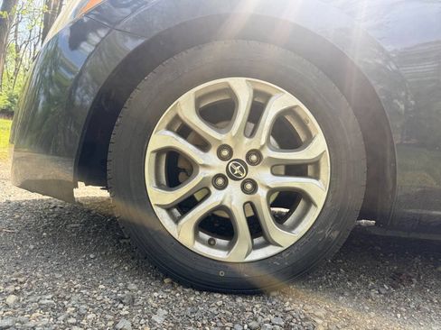 Used 2016 Scion iA image 15