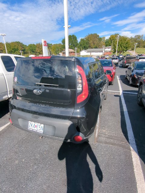 Used 2015 Kia Soul + FWD image 7