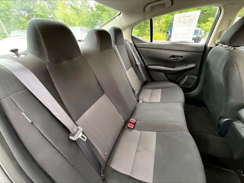 Used 2024 Nissan Sentra SV FWD image 15