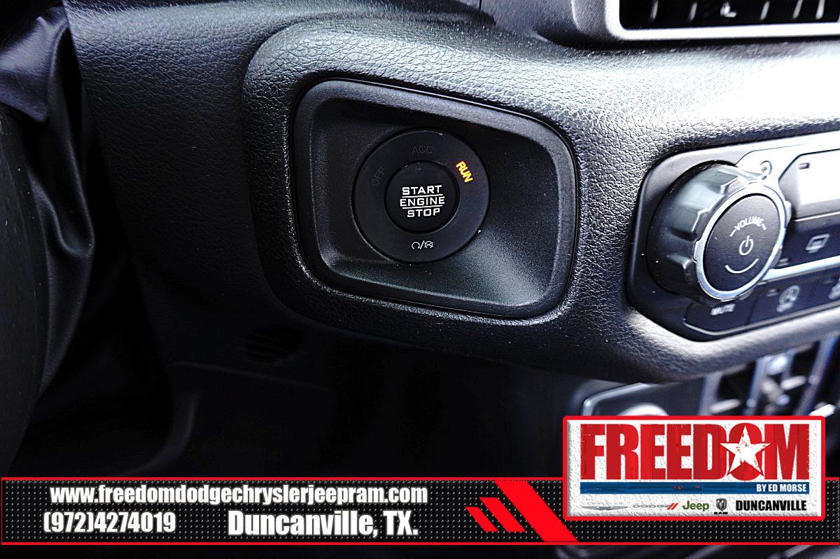 Used 2025 Jeep Gladiator Sport AWD/4WD image 39