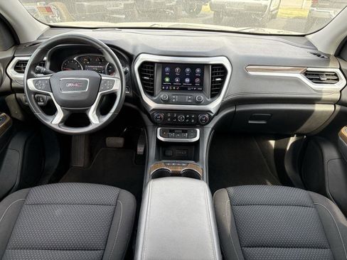 Used 2023 GMC Acadia SLE image 12