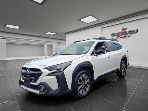 Certified 2025 Subaru Outback Limited XT image 4