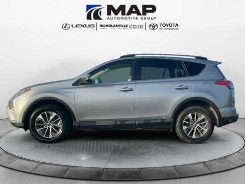 Used 2017 Toyota RAV4 XLE image 2