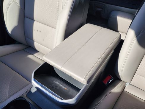 New 2026 GMC Terrain Elevation w/ Elevation Premium Package image 32