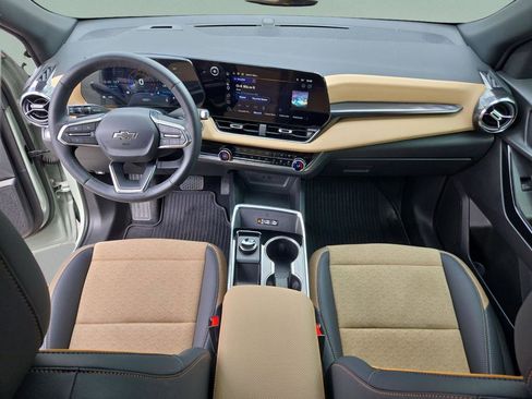 Used 2025 Chevrolet Equinox ACTIV w/ Convenience Package III image 27