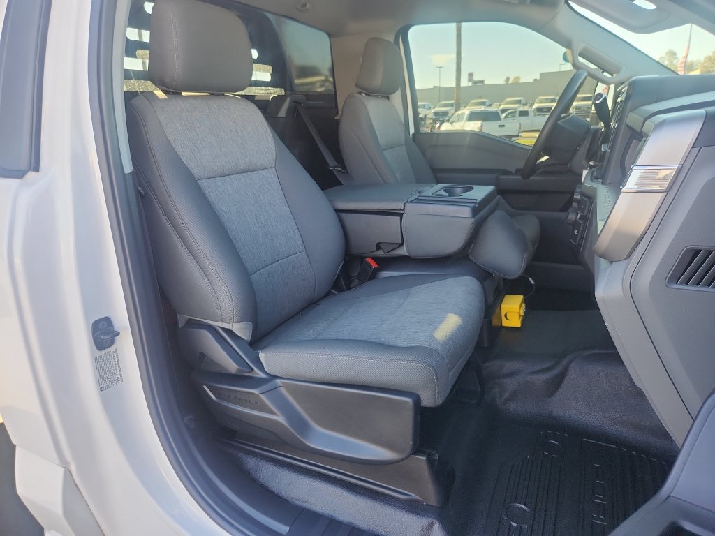 Used 2024 Ford F550 4x4 Regular Cab Super Duty image 24