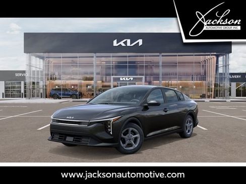 Used 2025 Kia K4 FWD image 1