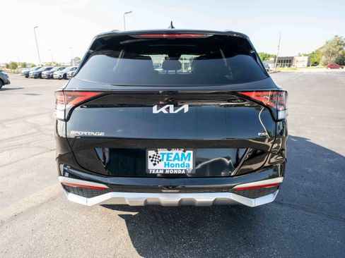 Used 2024 Kia Sportage SX AWD/4WD image 5