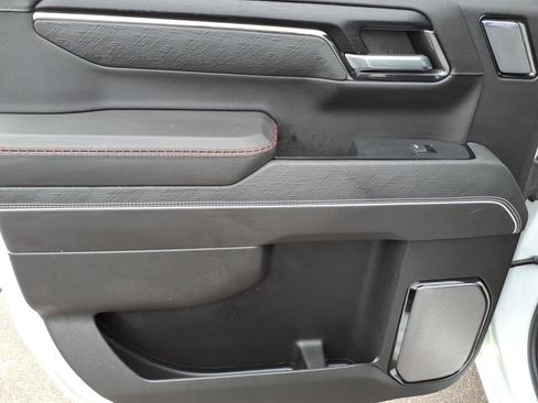 Used 2024 GMC Sierra 1500 AT4X image 11